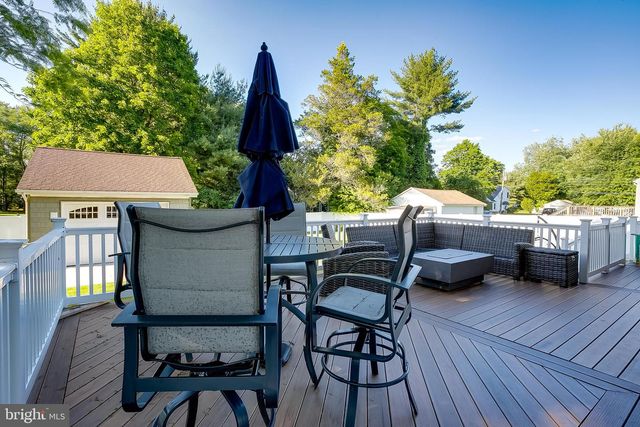 14 RIDGEVIEW AVE, Berlin, NJ 08009