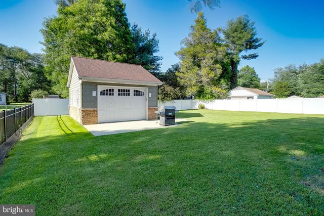 14 RIDGEVIEW AVE, Berlin, NJ 08009