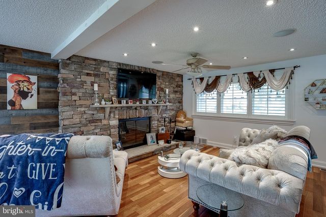 14 RIDGEVIEW AVE, Berlin, NJ 08009