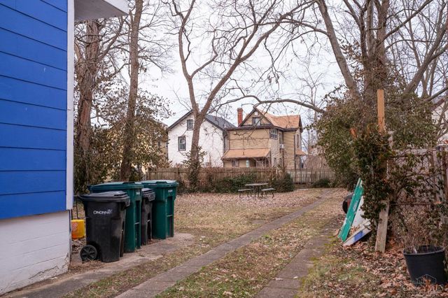 3628 Bevis Avenue, Cincinnati, OH 45207