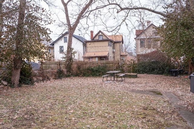 3628 Bevis Avenue, Cincinnati, OH 45207