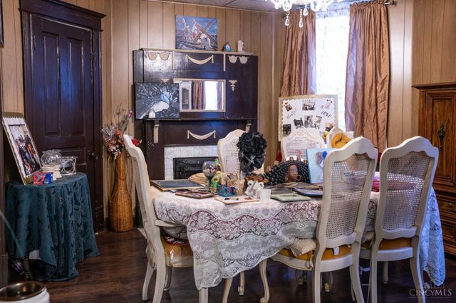 3628 Bevis Avenue, Cincinnati, OH 45207