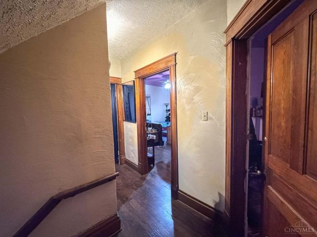 3628 Bevis Avenue, Cincinnati, OH 45207