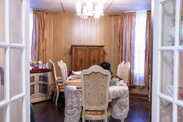 3628 Bevis Avenue, Cincinnati, OH 45207