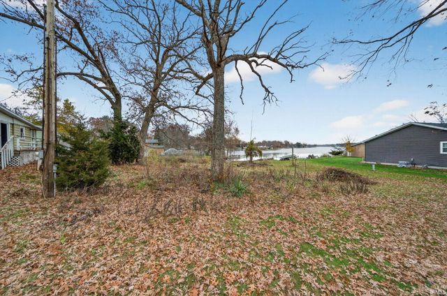 8211 N Tippecanoe Drive, Walkerton, IN 46574