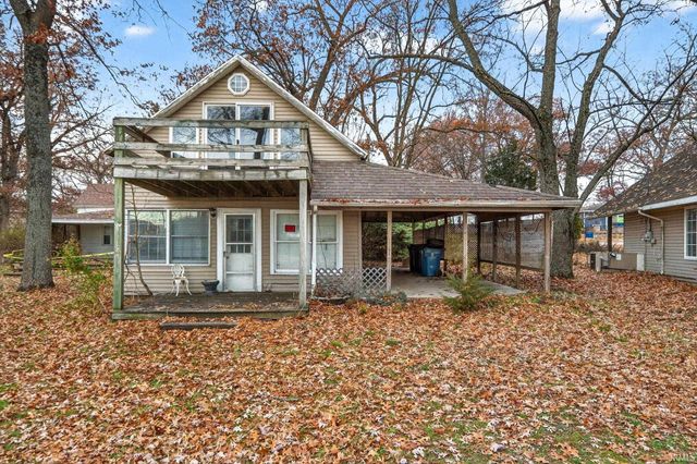 8211 N Tippecanoe Drive, Walkerton, IN 46574