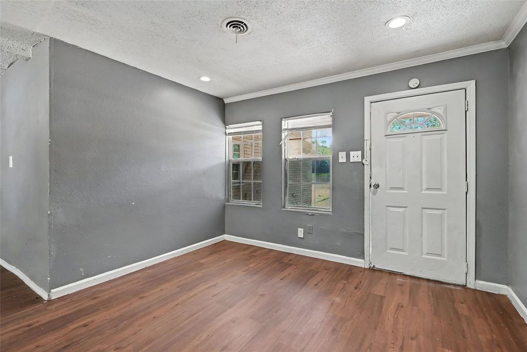 5504 Wheaton Drive, Fort Worth, TX 76133 — photo 5