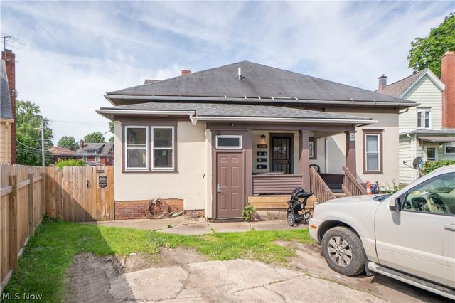 1302 Fulton Road NW, Canton, OH 44703
