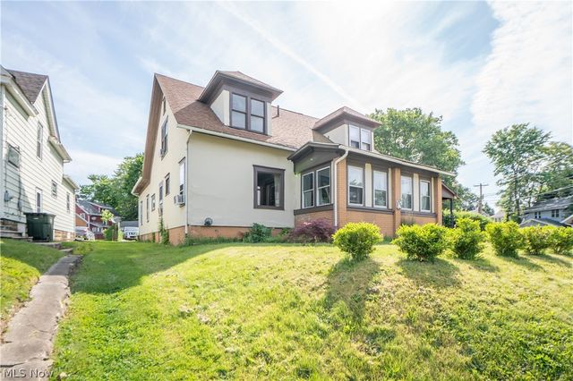 1302 Fulton Road NW, Canton, OH 44703