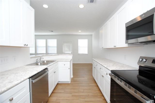 3212 Victorian Manor Lane, Houston, TX 77047