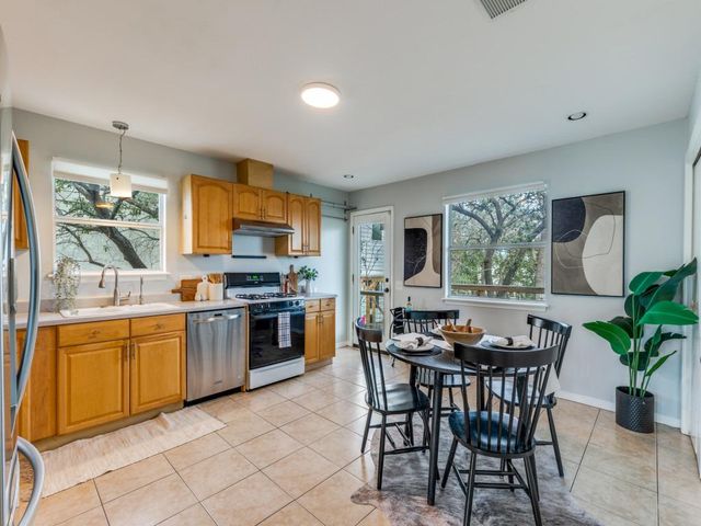 1705 Adriane DR, Austin, TX 78721