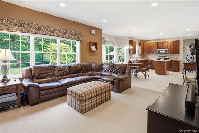 46 Oceanview Boulevard, Manorville, NY 11949