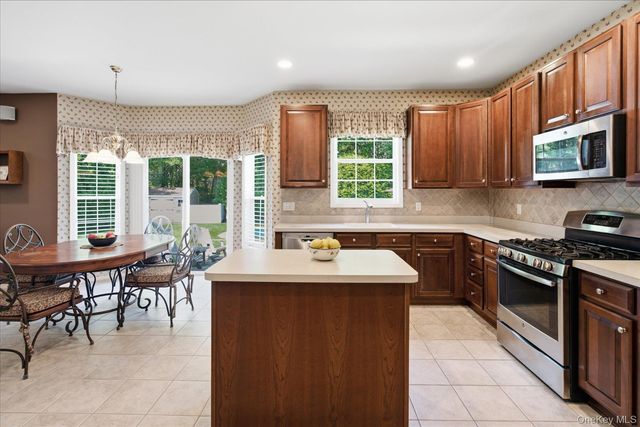 46 Oceanview Boulevard, Manorville, NY 11949