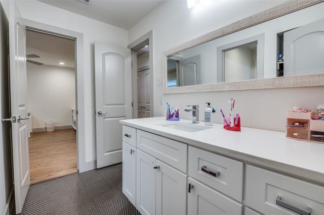 6616 Saint Anne Street, Dallas, TX 75248