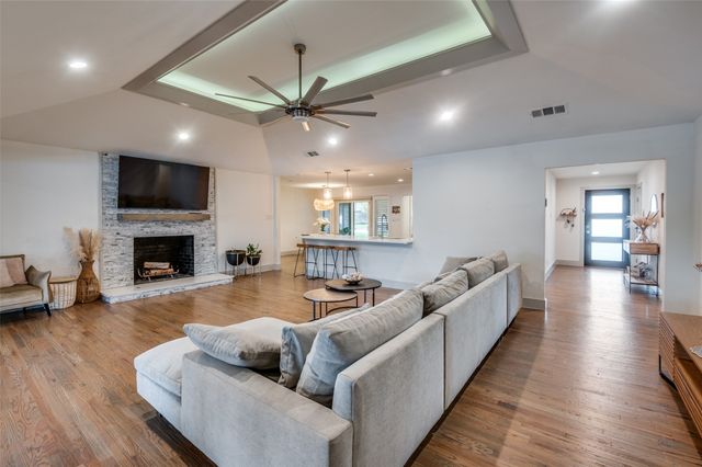 6616 Saint Anne Street, Dallas, TX 75248