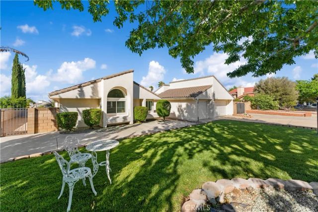 5309 Gardendale, Palmdale, CA 93551