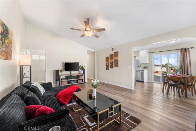 5309 Gardendale, Palmdale, CA 93551