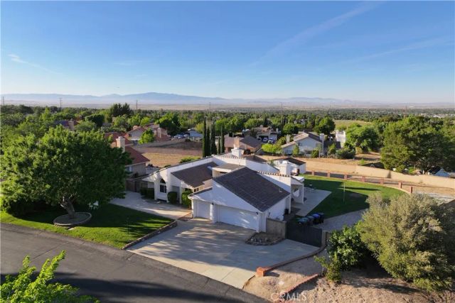 5309 Gardendale, Palmdale, CA 93551