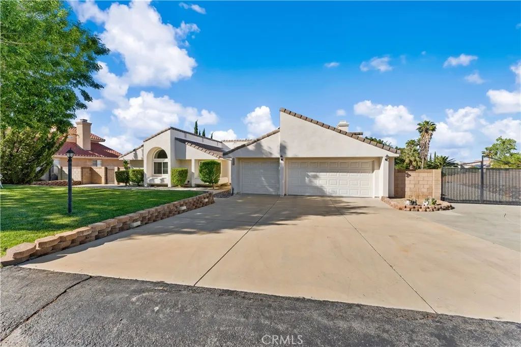 5309 Gardendale, Palmdale, CA 93551