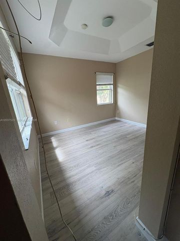 1690 NE 33rd Ave 109-6, Homestead, FL 33033
