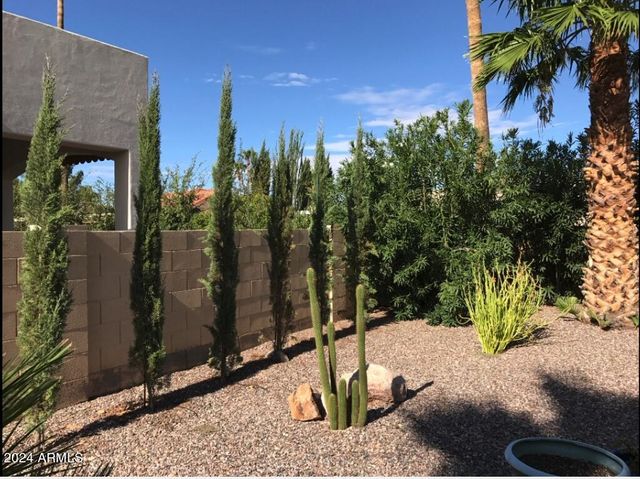 26006 S FOXGLENN Drive, Sun Lakes, AZ 85248