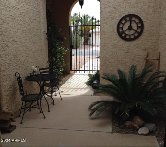 26006 S FOXGLENN Drive, Sun Lakes, AZ 85248