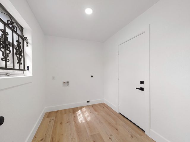 9811 Degas Lane, Houston, TX 77016