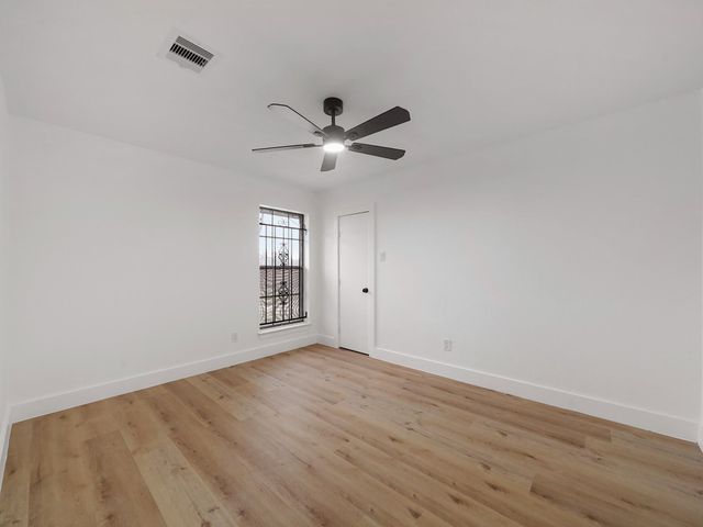 9811 Degas Lane, Houston, TX 77016