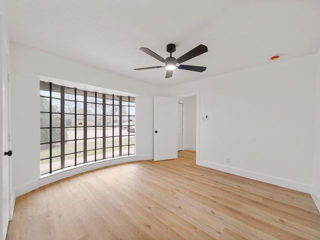 9811 Degas Lane, Houston, TX 77016