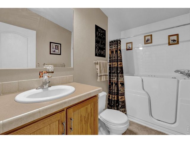 4529 Quest Dr, Fort Collins, CO 80524