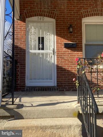 140 WALNUT AVE, Ardmore, PA 19003