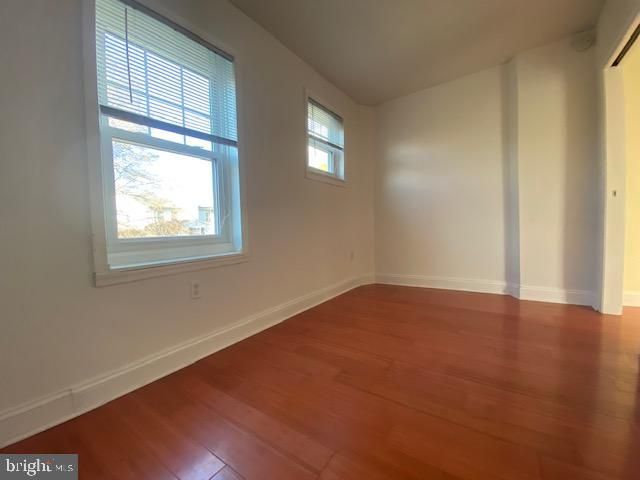 140 WALNUT AVE, Ardmore, PA 19003