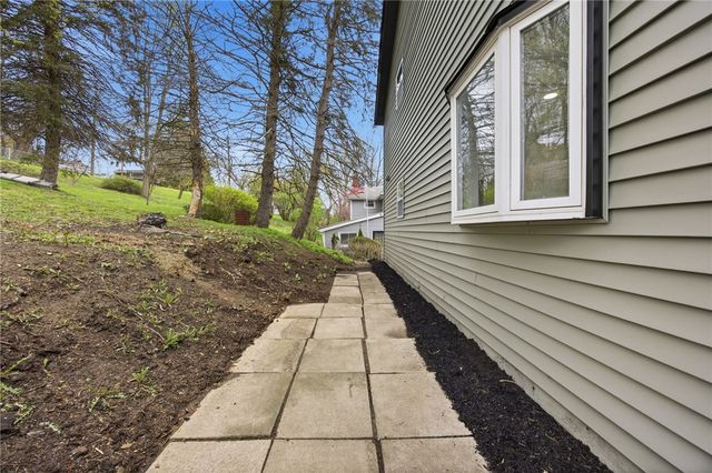 502 Emma St, Penn Twp, PA 15675