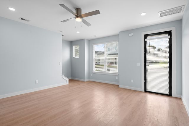 405 Curtis Hilton Way, Lebanon, TN 37087