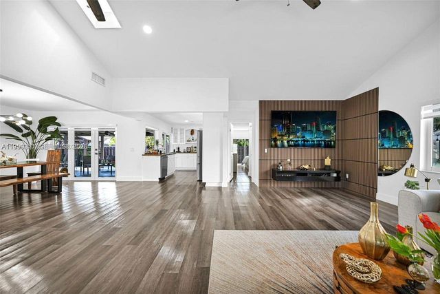 13416 SW 108th St Cir N, Miami, FL 33186