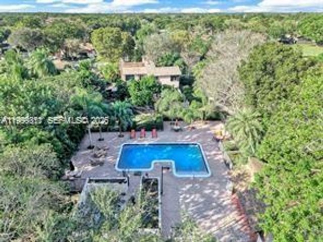 13416 SW 108th St Cir N, Miami, FL 33186