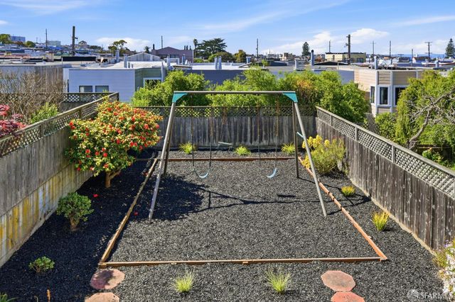 1627 22nd Avenue, San Francisco, CA 94122