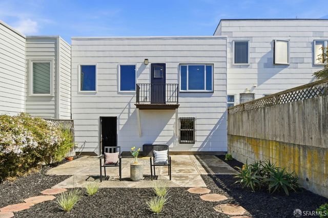 1627 22nd Avenue, San Francisco, CA 94122