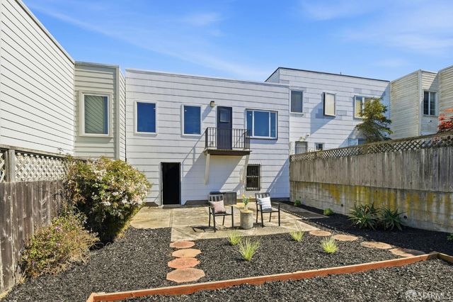 1627 22nd Avenue, San Francisco, CA 94122