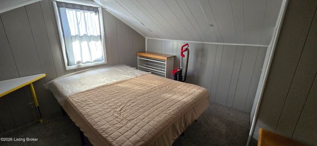 1332 Phyllis Ave, Louisville, KY 40215