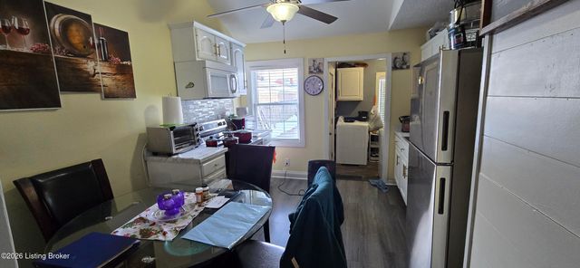 1332 Phyllis Ave, Louisville, KY 40215