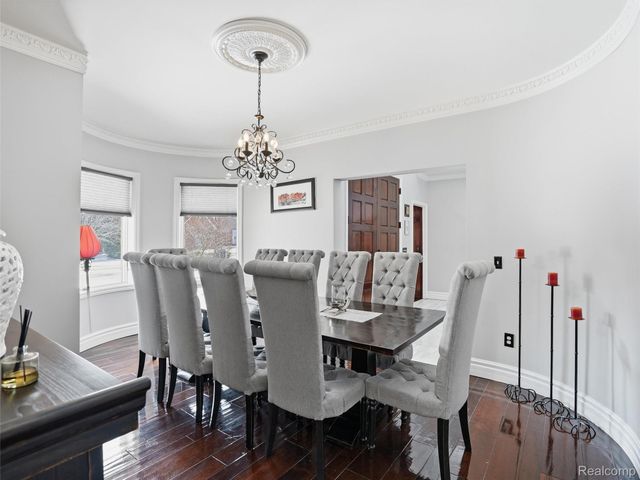 54465 Birchfield Drive E, Shelby Charter Township, MI 48316