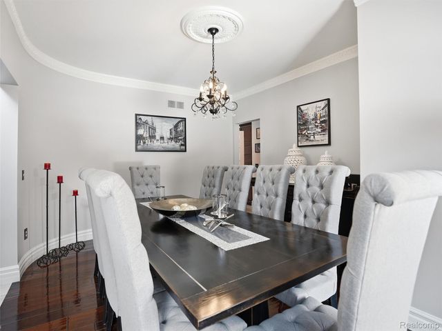 54465 Birchfield Drive E, Shelby Charter Township, MI 48316