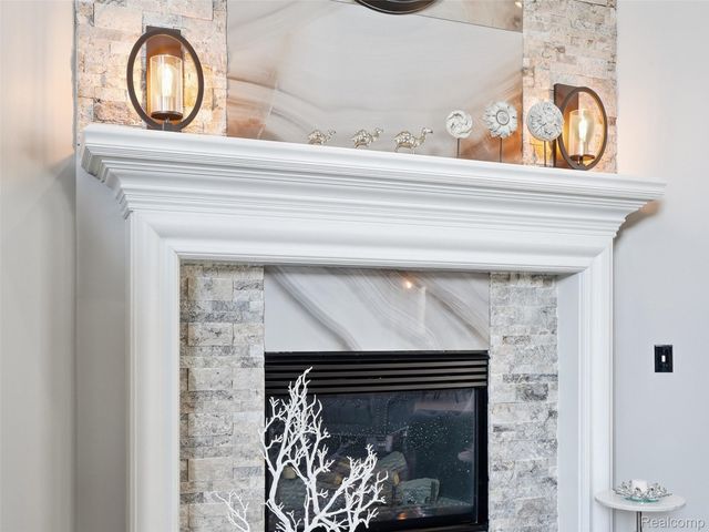 54465 Birchfield Drive E, Shelby Charter Township, MI 48316