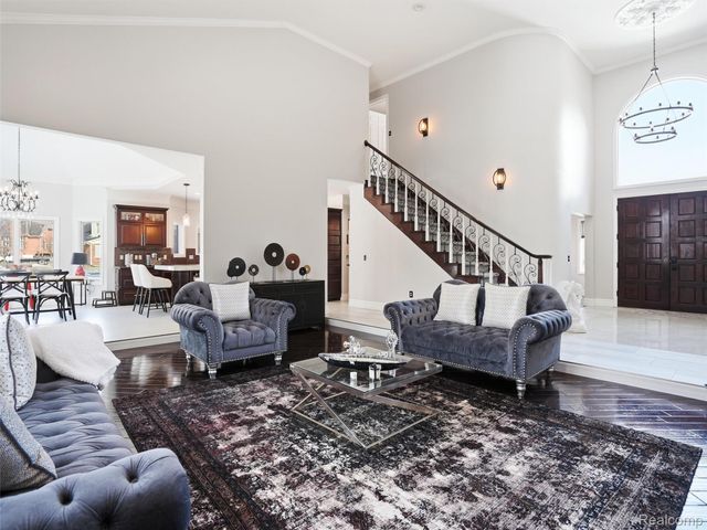 54465 Birchfield Drive E, Shelby Charter Township, MI 48316