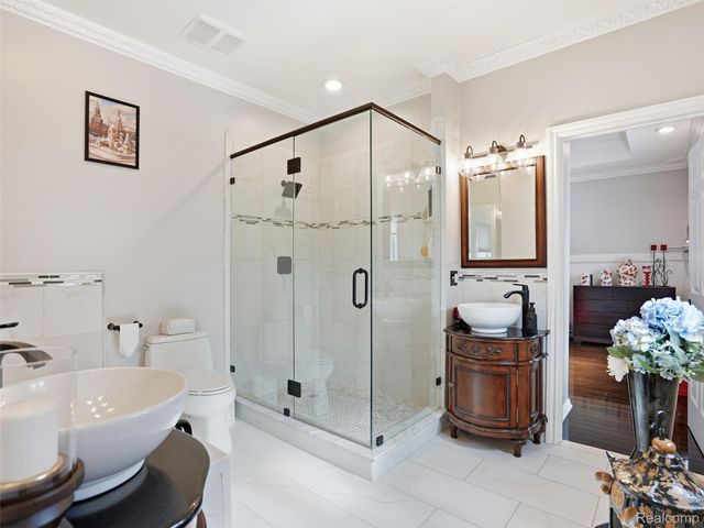 54465 Birchfield Drive E, Shelby Charter Township, MI 48316