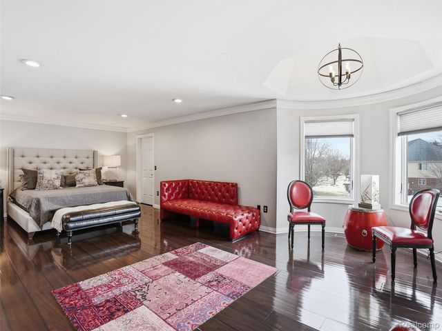 54465 Birchfield Drive E, Shelby Charter Township, MI 48316