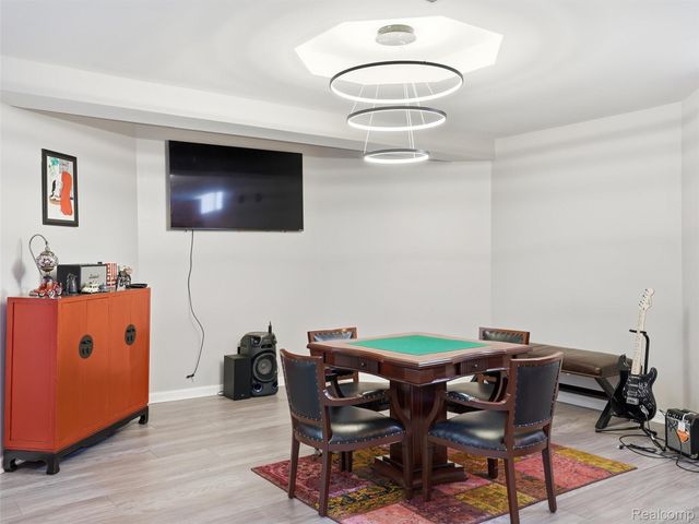 54465 Birchfield Drive E, Shelby Charter Township, MI 48316