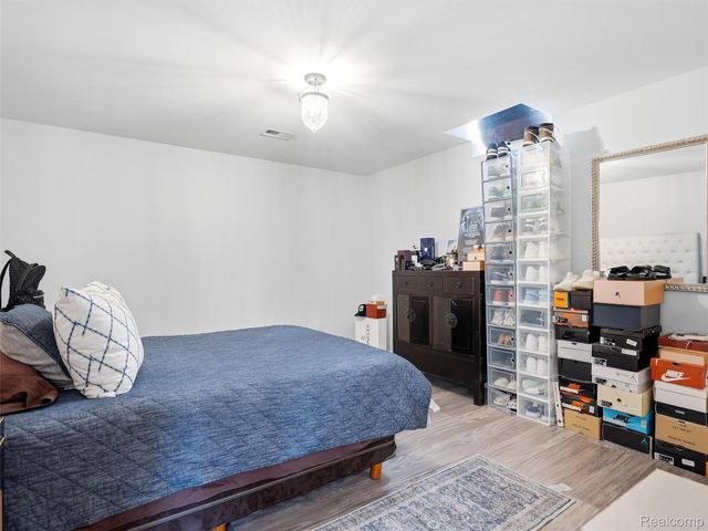 54465 Birchfield Drive E, Shelby Charter Township, MI 48316