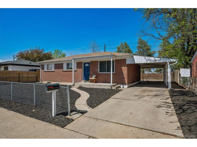 12831 Randolph Pl, Denver, CO 80239